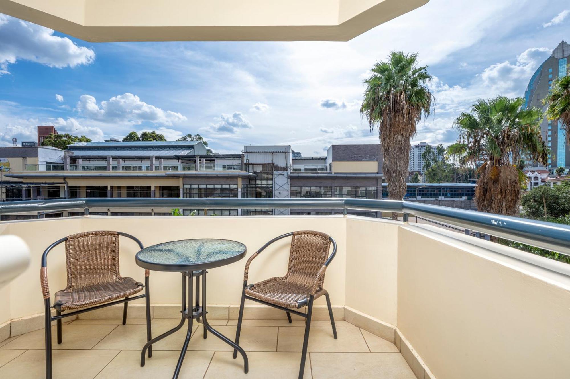 Roma Court Serviced Apartments 奈洛比 外观 照片